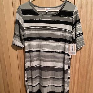 NWT Gray, black & white striped Julia